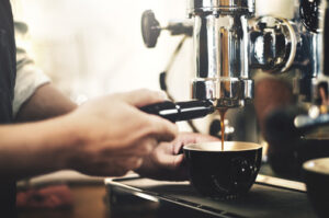 TECNICHE E STILI DI SERVIZIO AL BAR GOL per disoccupati