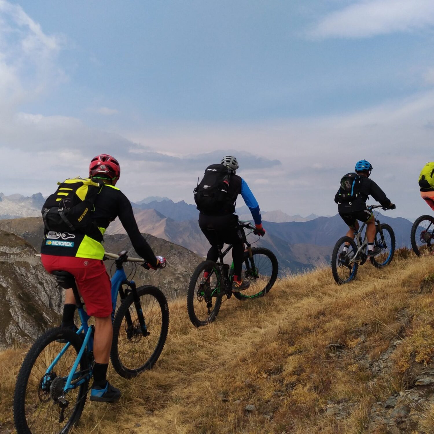 ACCOMPAGNATORE CICLOTURISTICO